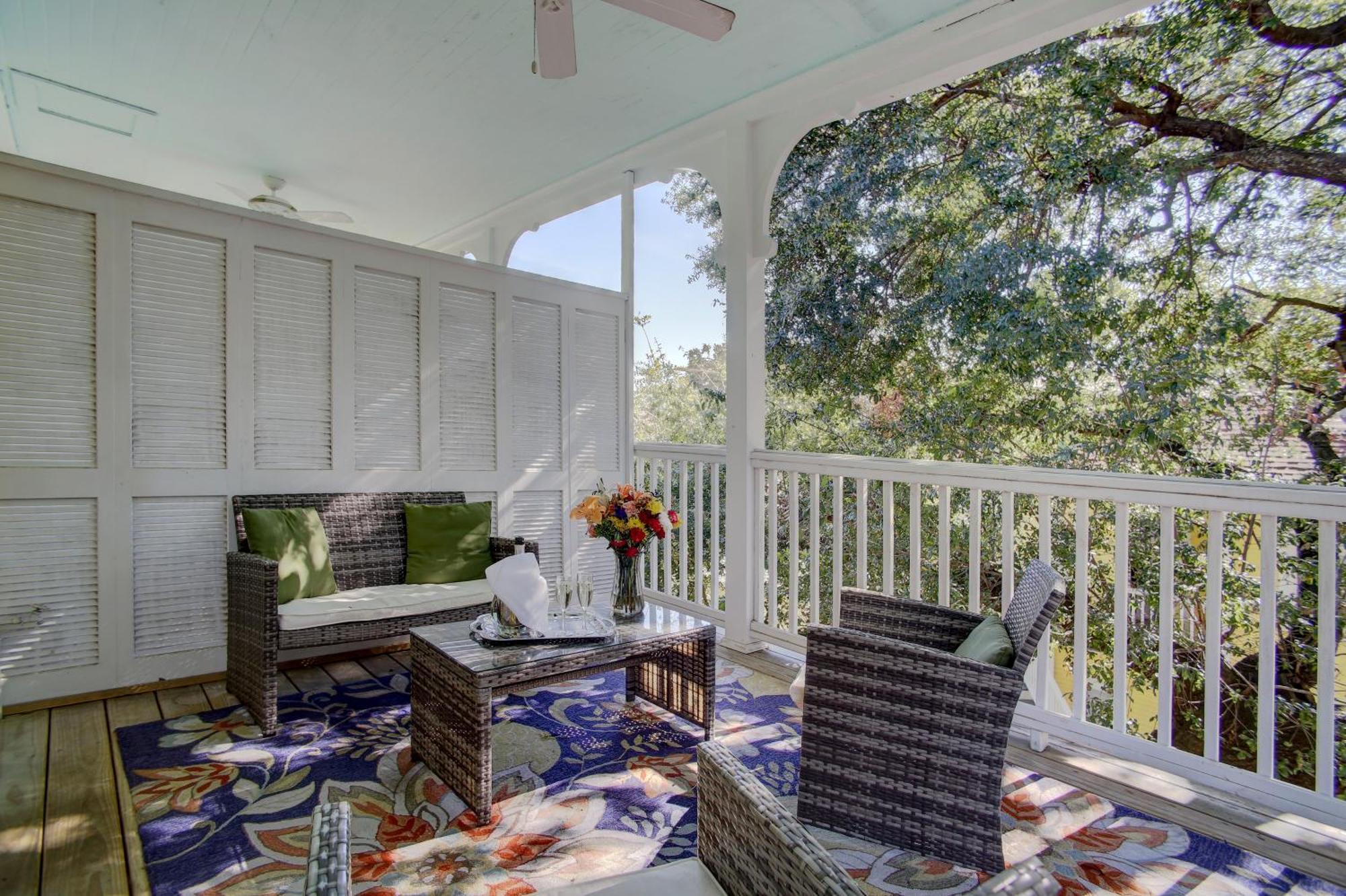 Azalea Inn&villas Bed & Breakfast 5*