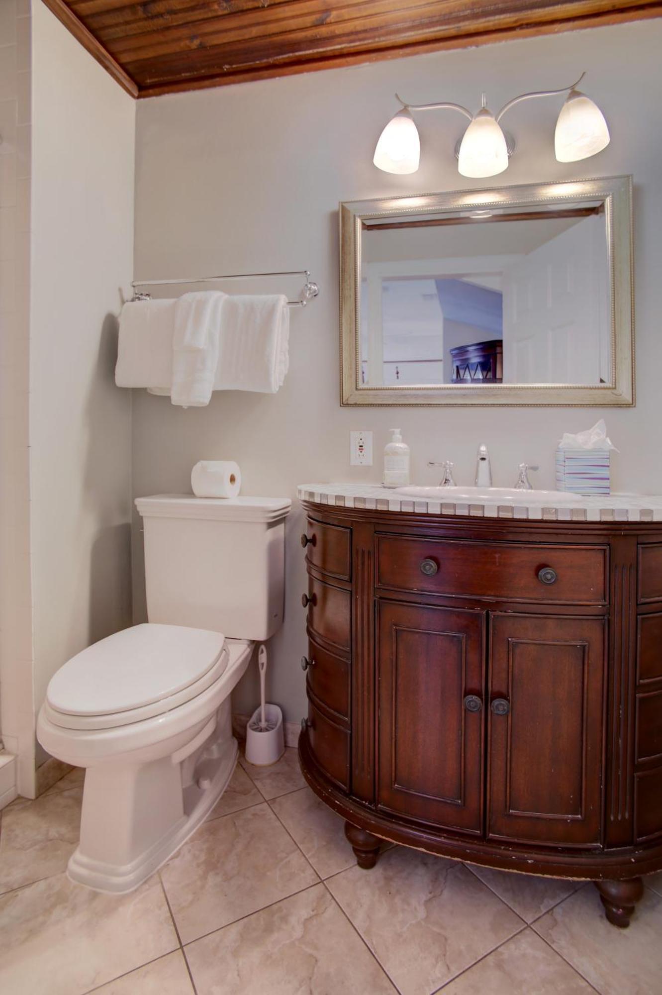 Azalea Inn&villas Savannah