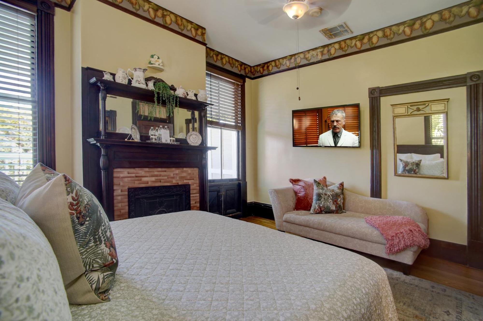 Azalea Inn&villas 5*