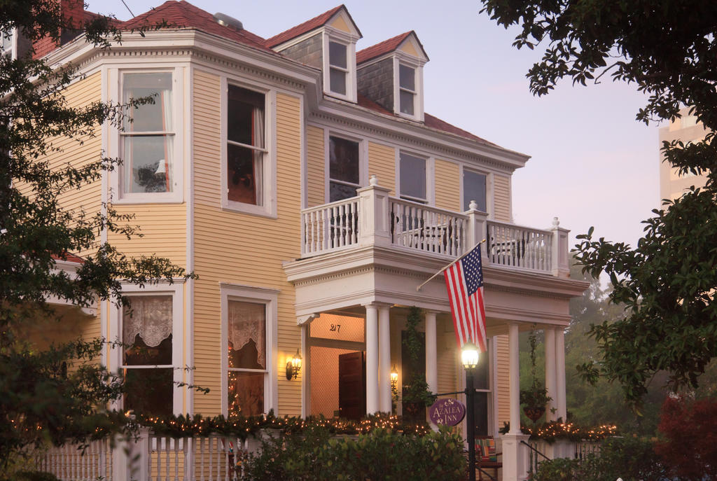 Azalea Inn&villas